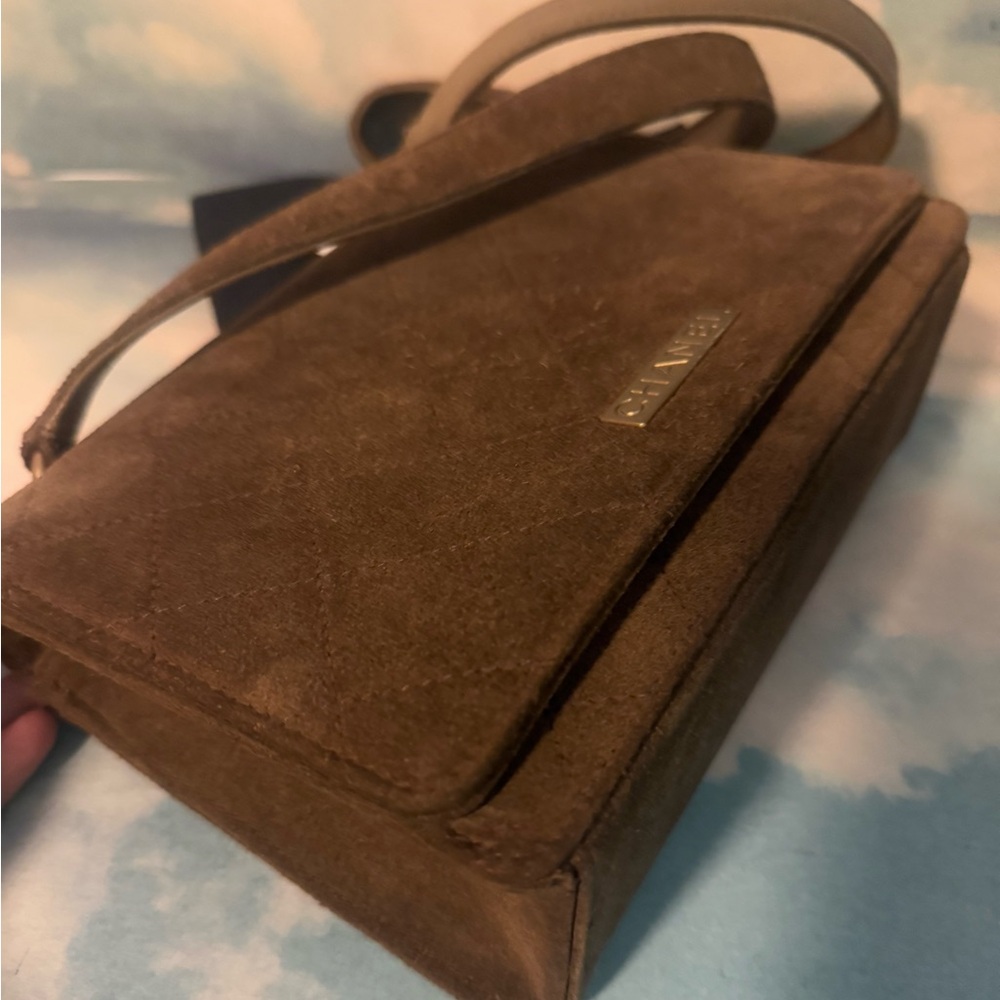 Chanel suede Logo Shoulder Bag - Picture 6 of 16